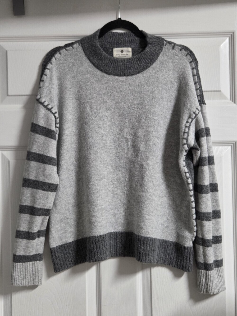 Betsy's Boutique Shop Women's Vintage Grey Blanket Stitch Sweater Size L
